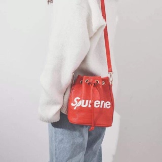Túi supreme