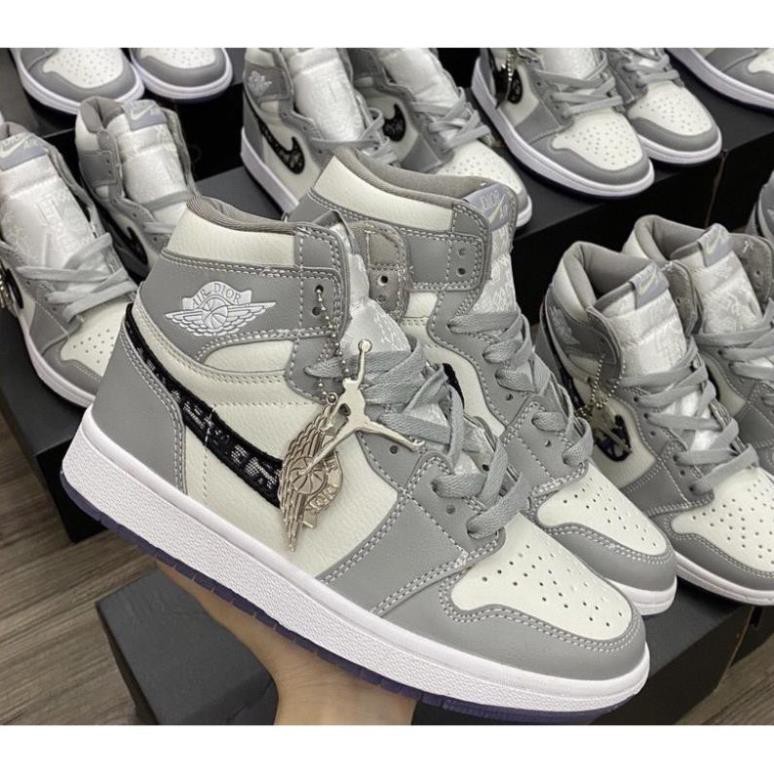 [Mã FAGREEN245 giảm tới 30K đơn 99K] Giày Jordan Dior cổ cao, Jordan Dior cao cổ [Fullbox] | BigBuy360 - bigbuy360.vn