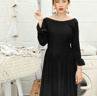 Đầm xoè tay dài V lưng