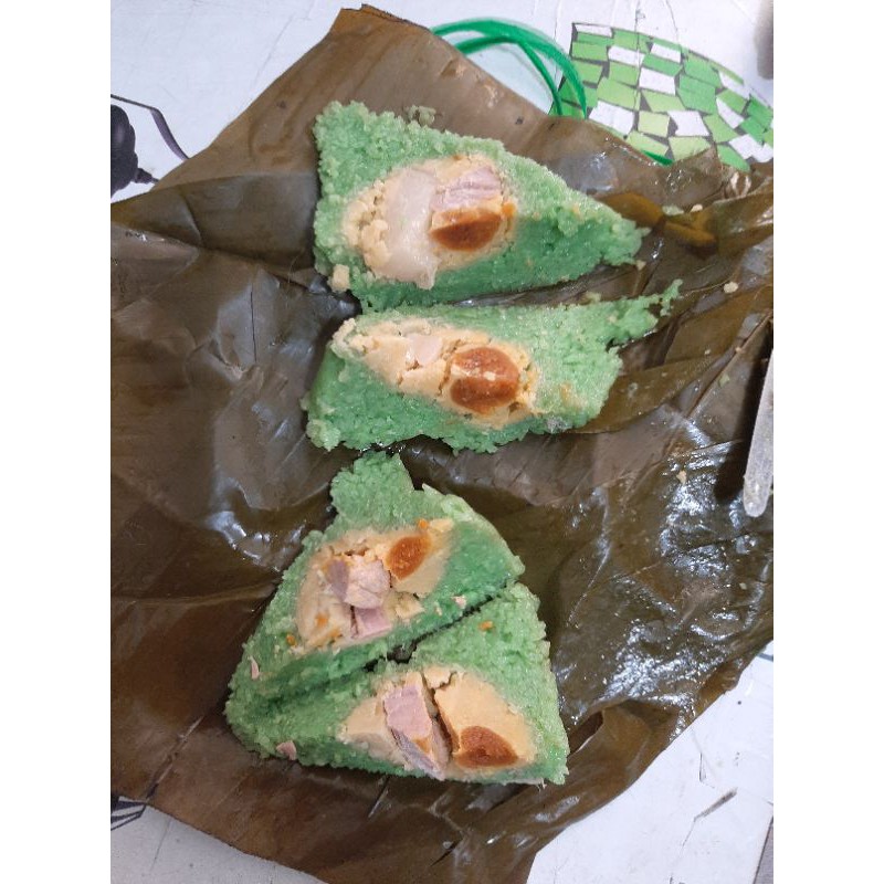 BÁNH Ú TRÀ CUÔN,TRÀ VINH 300GR.1CÁI 25K.