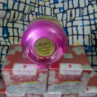 Kem ngày Meiduzi Day Cream