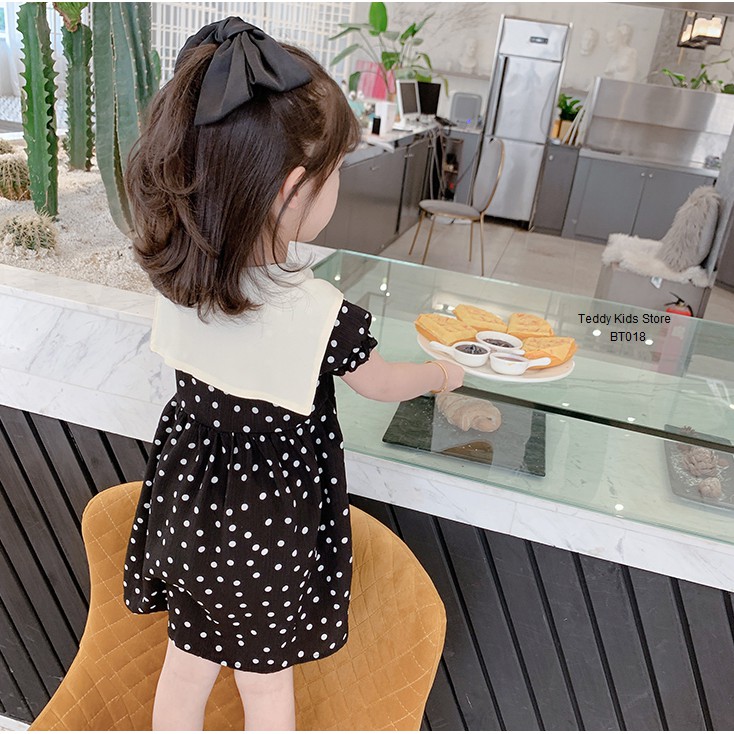 Váy chấm bi tay bồng cho bé gái