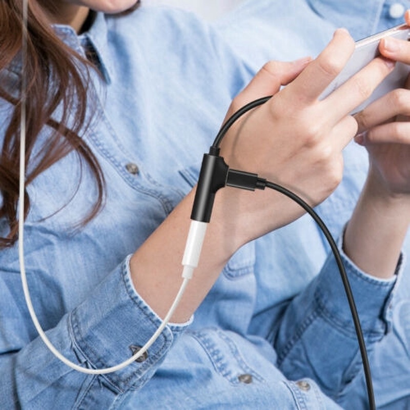 Dây Cáp Chuyển Đổi 2 Trong 1 USB Type C Sang Jack Tai Nghe 3.5mm