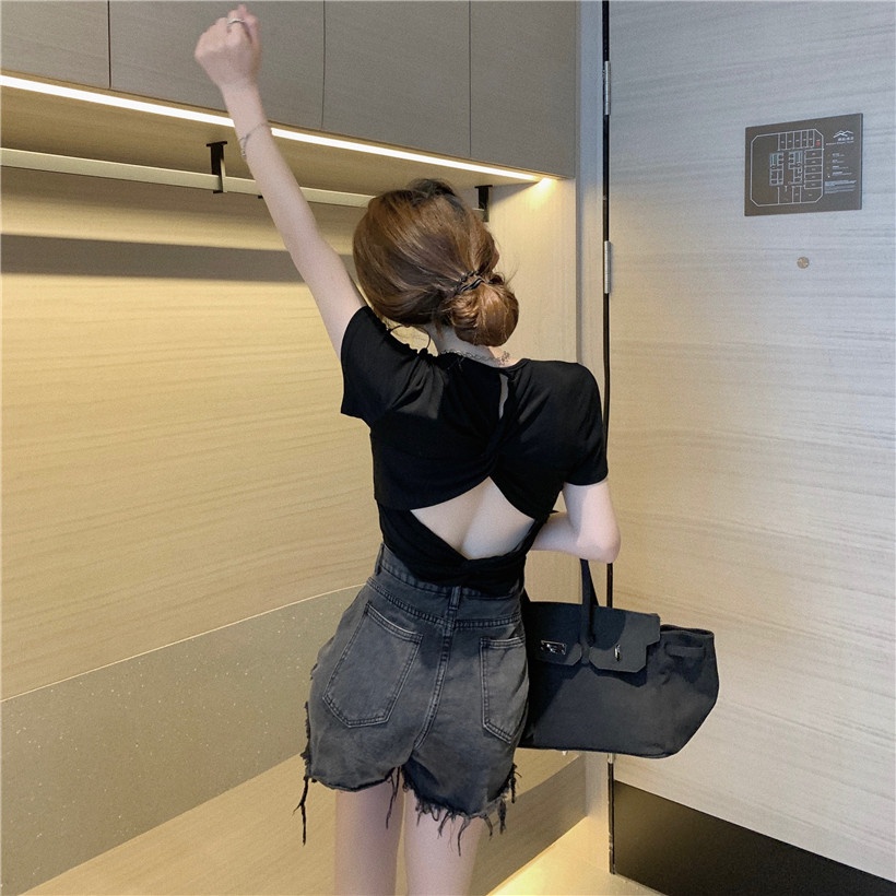 Áo thun ngắn tay xoắn lưng HAGA áo cổ tròn co giãn AXL17