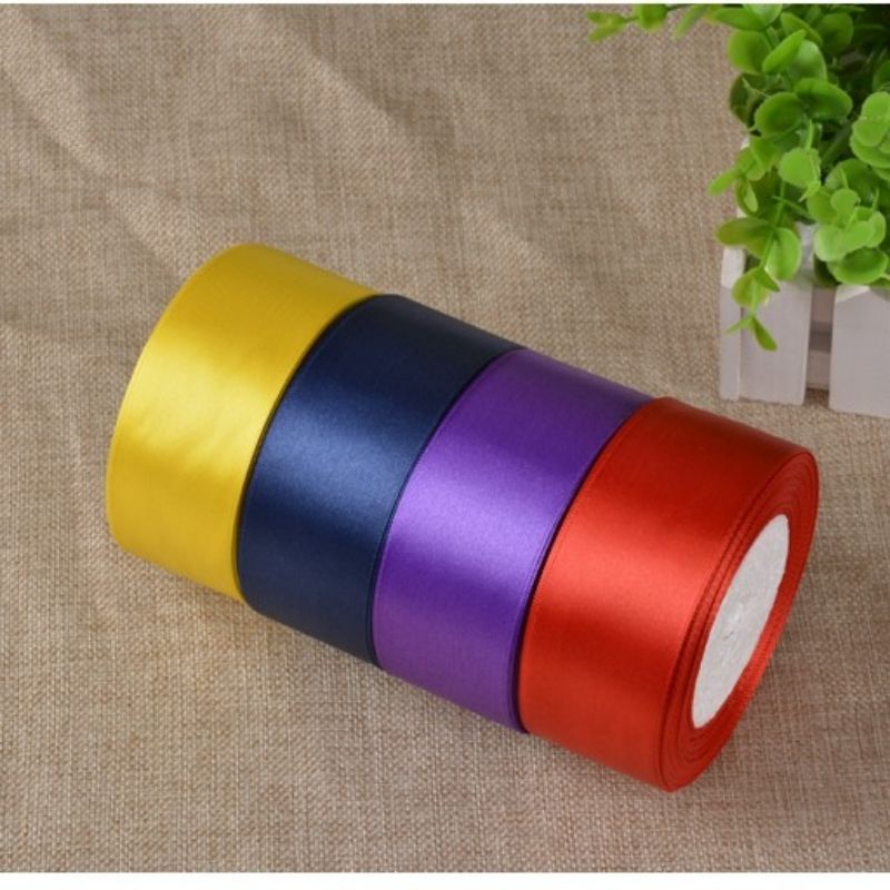 1 CUỘN RUY BĂNG LOẠI 4 PHÂN DÙNG LÀM NƠ CHO BÓ HOA  ,LÀM HOA RUY BĂNG ,LÀM DỒ HANMADE