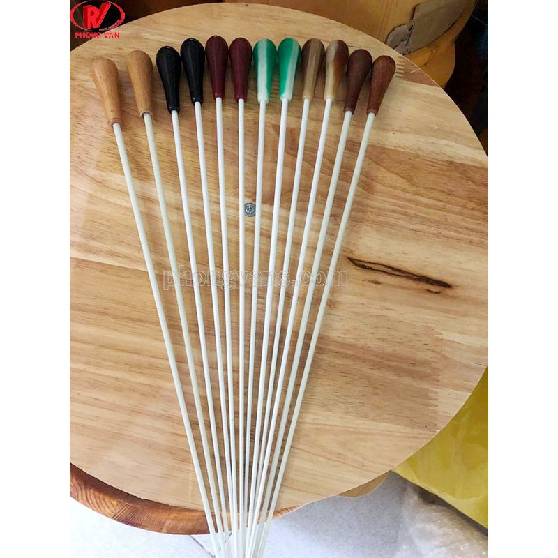 Đũa gậy chỉ huy dàn nhạc trưởng