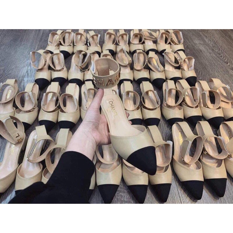 Sandal chanel quấn cổ