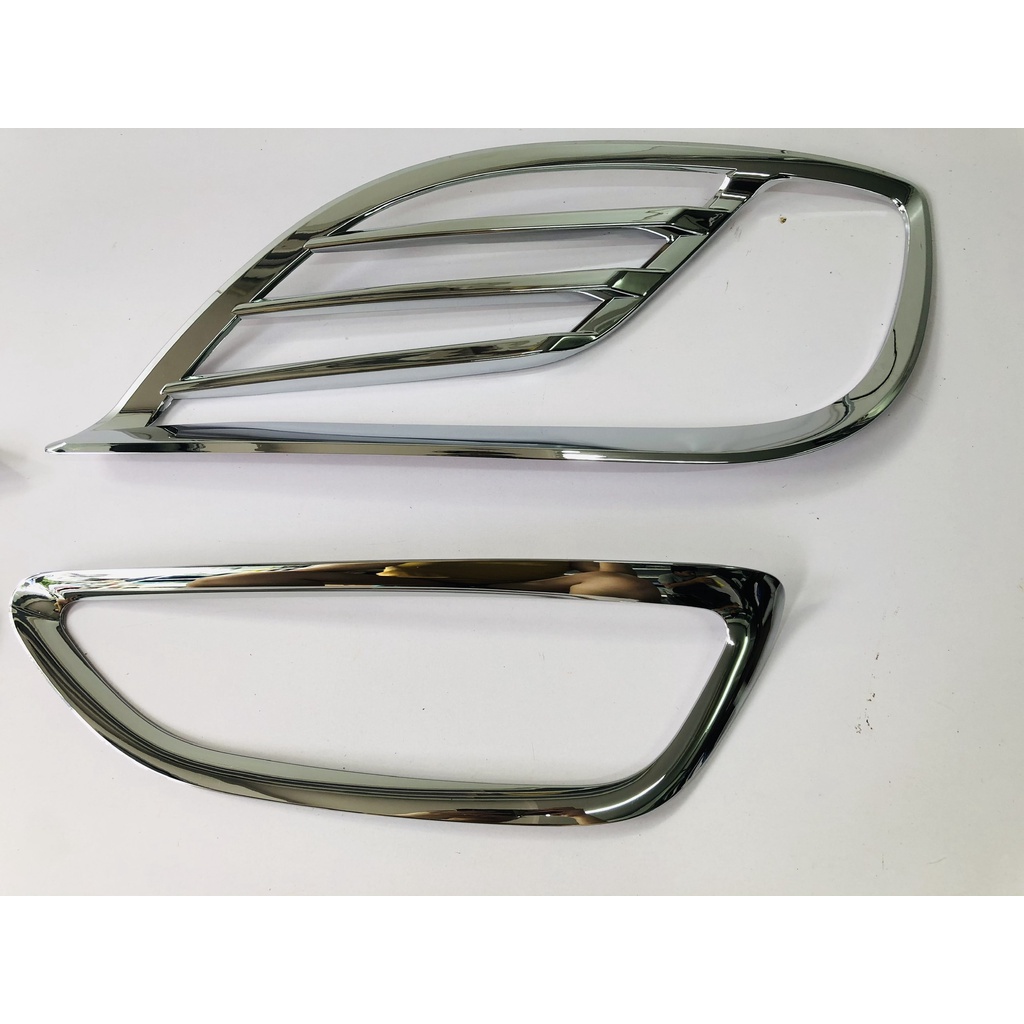 Ốp viền đèn gầm mạ crom trước và sau trang trí xe Hyundai Accent hatchback 5 cửa đời 2011-2014 nhập khẩu Hàn Quốc