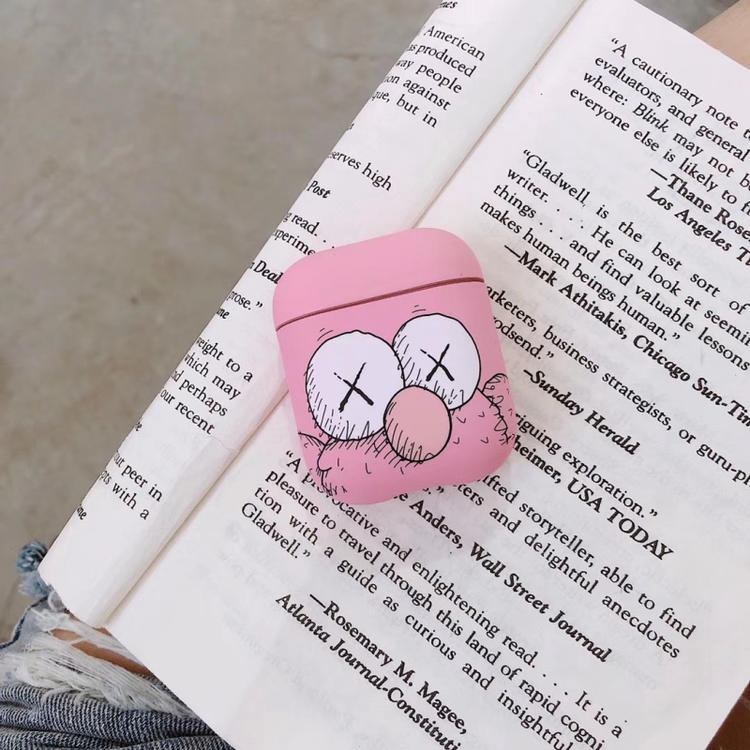 Vỏ bảo vệ hộp đựng tai nghe Airpods kiểu Sesame street phối Kaws cá tính | BigBuy360 - bigbuy360.vn