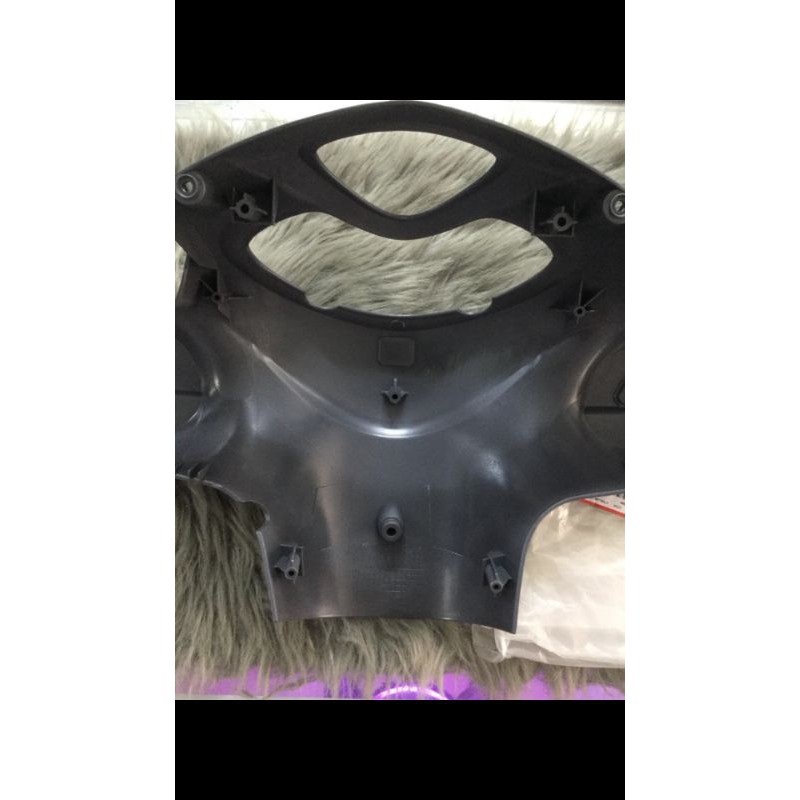 Bợ sau và Dè sau Ps 150