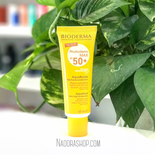 Kem Chống Nắng Bioderma Photoderm Max Aquafluide SPF 50+