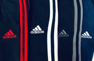 Quần jogger nỉ 3 sọc