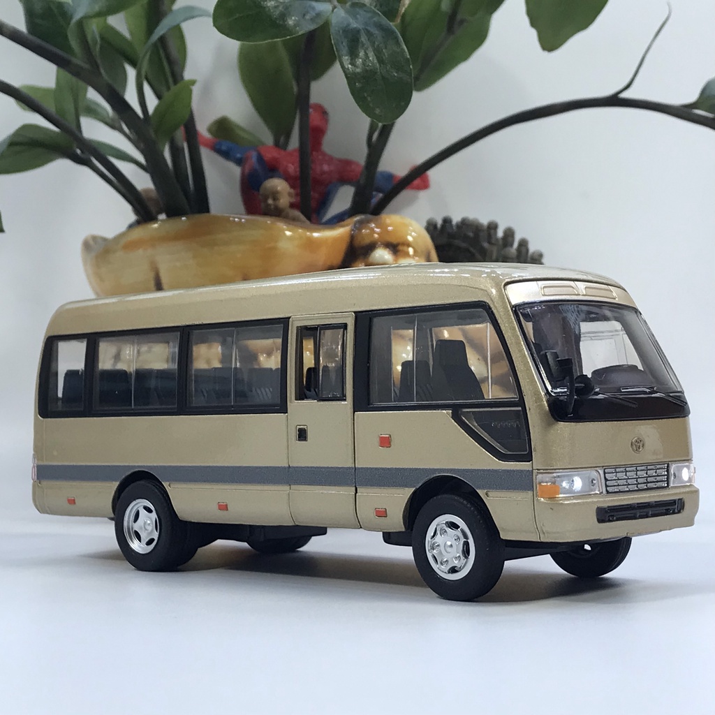 Mô hình xe ô tô Toyota Coaster tỷ lệ 1:32 mẫu xe bus 29 chỗ ngồi