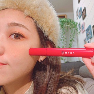 Mascara làm dài và cong mi MKUP