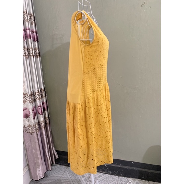Váy / đầm ren maxi màu vàng nổi bật/ đi biển