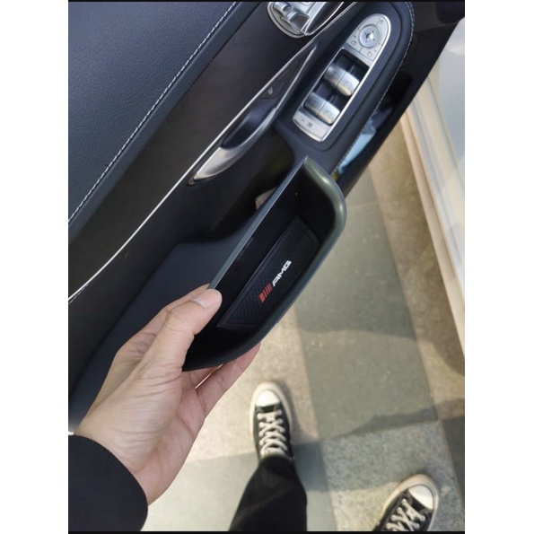HỘC ĐỂ ĐỒ MERCEDES 4 CÁNH CỬA TIỆN LỢI