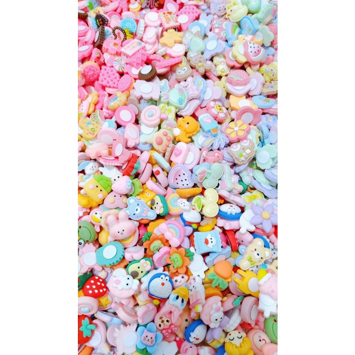 Charm Nổi / Hình Dán Sticker Nổi 3D Trang Trí Đồ Dùng Bình Nước Có Sẵn Keo Dính