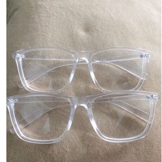 Gọng kính trắng chống bụi