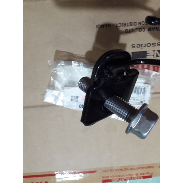 Ốc bắt bát thắng đĩa sau Exciter 5 số và Ex 150 Yamaha