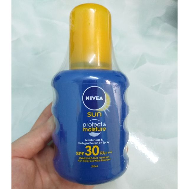 Xịt chống nắng bảo vệ và dưỡng ẩm Nivea SPF30 PA+++ 150ml