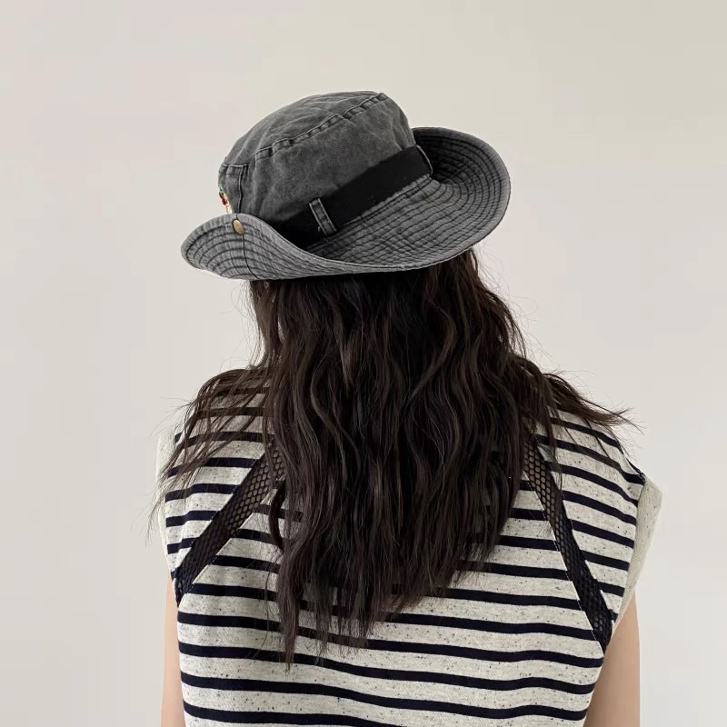 Mũ cao bồi vải demin cá tính thêu hình xe lửa cute