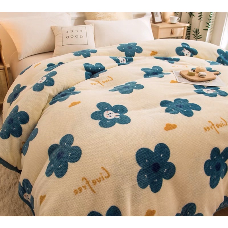 Chăn lông cừu hoạ tiết xinh xắn mặt nhung mềm mỏng ulzzang