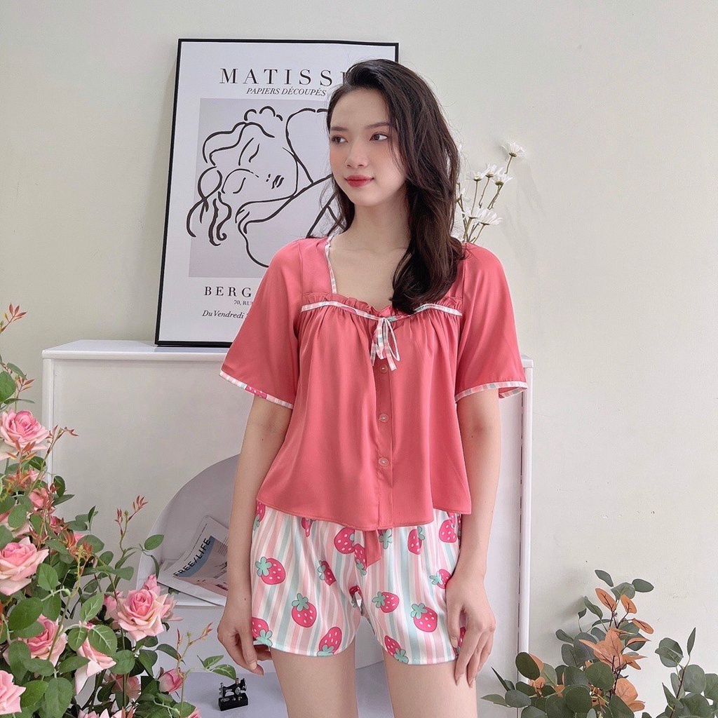 Bộ Đồ Ngủ Pyjama MAI SLEEPWEAR Lụa Mặc Nhà Áo Tay Ngắn Cổ Vuông Quần Ngắn Phối Họa Tiết Trẻ Trung Cao Cấp MS963