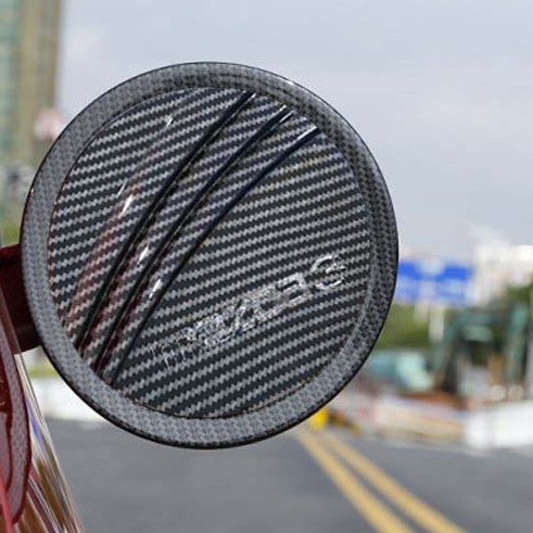Ốp nắp bình xăng CARBON xe Mazda 3, Mazda3 2015 - 2019 vân carbon cao cấp