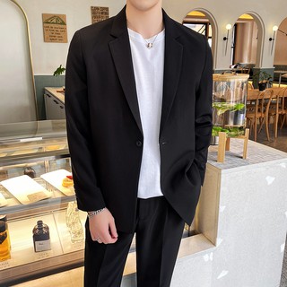 Áo blazer đen dài phong cách Hàn Quốc