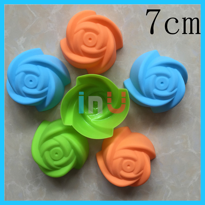 HCM - Combo 5 khuôn silicon cupcake hoa hồng size to 7cm nướng bánh bông lan