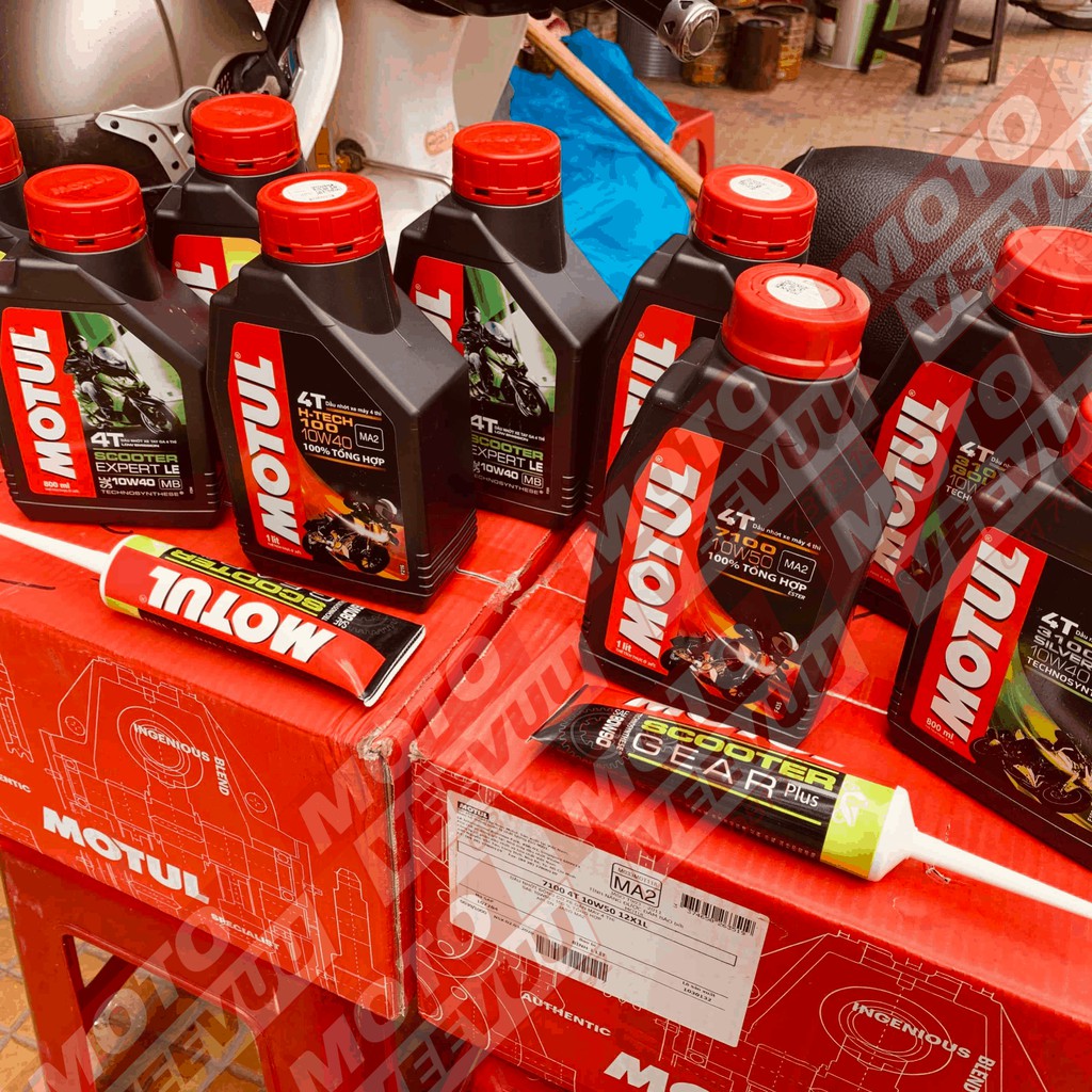 Dầu nhớt xe số Motul 7100 10W50 1 Lít