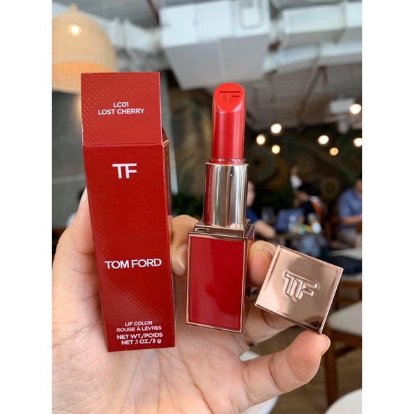 Son TOM.FORD Lost Cherry  LC 01 đỏ tươi nền hồng full size bản 3gr