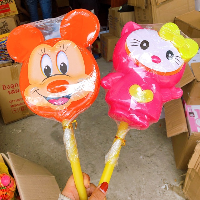 Quả trứng bí ẩn loại to đại kèm que đáng yêu cho bé