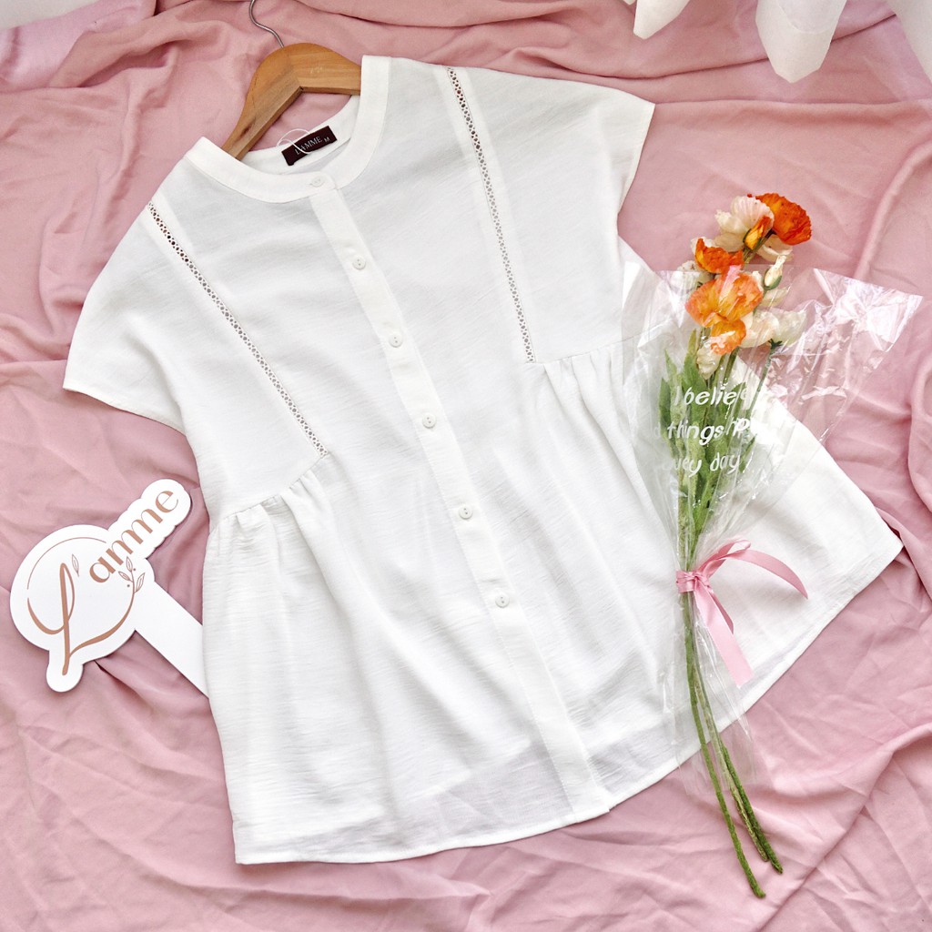 Áo bầu Aiko Shirt chất vải đũi phối ren,lịch sự thoáng mát ,cổ tàu cách điệu được thiết kể bởi LAMME