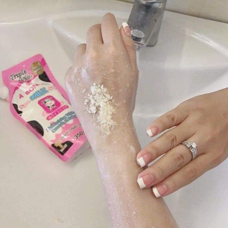 MUỐI TẮM SỮA BÒ TẨY TẾ BÀO CHẾT A BONNE SPA MILK SALT