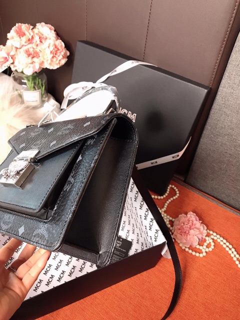 [ Có săn] TÚI MCM da bò, full box + bill check code size 21 | BigBuy360 - bigbuy360.vn