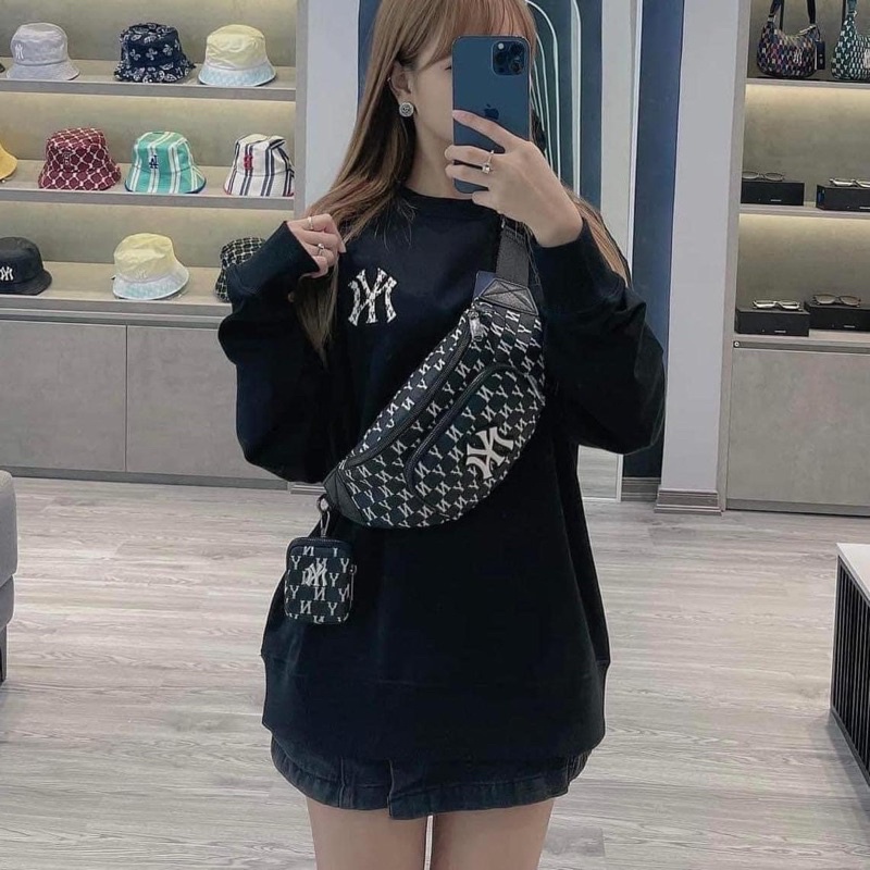 Áo Sweater MLB Monogram Logo Overfit Sweatshirt New York Yankees