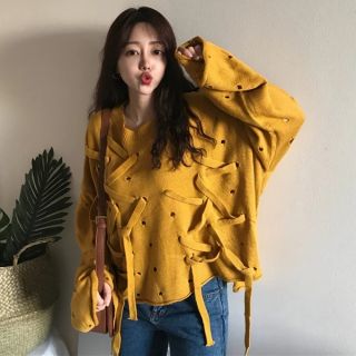 Áo len oversize đan dây thiết kế lạ