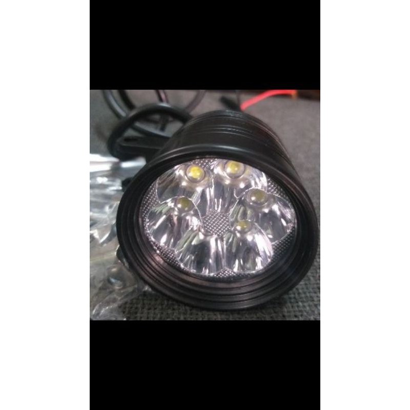 đèn trợ sáng l4