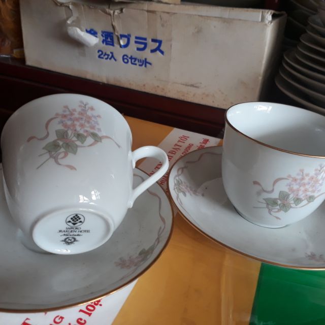 Chén đĩa - Nguyễn Kiều Diễm