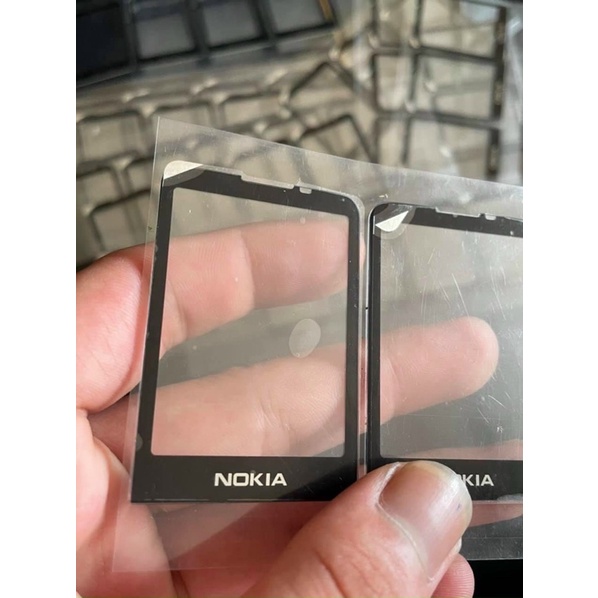 [ Vu Hong ] Kính Nokia 6700 đen