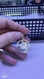 Mặt bạc ta khắc tên cho bé