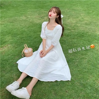 Váy trắng cổ vuông tay bồng ( dáng ngắn và dài)
