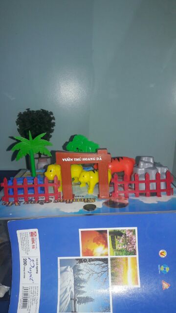 Set mô hình đồ chơi 3 bộ vườn thú