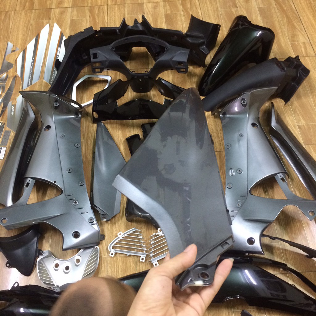 [ TẶNG TEM ] Bộ Dàn áo xe Future neo - future 125 màu Đen -nhựa trắng ABS loại 1