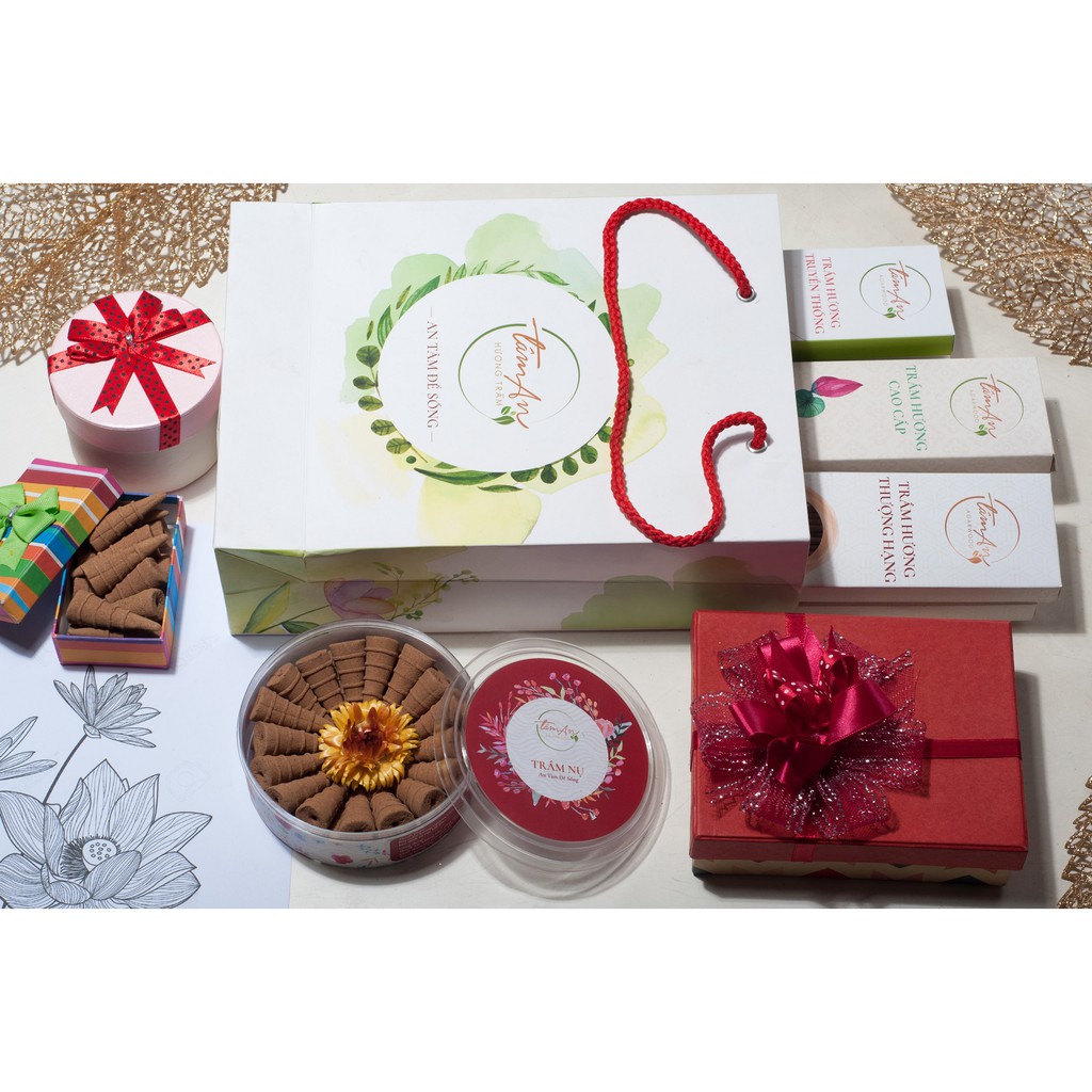 Nụ Trầm Hương Cao Cấp Hoàn Toàn Tự Nhiên Rất Thơm 18 viên lớn Sản phẩm tốt - Tâm An