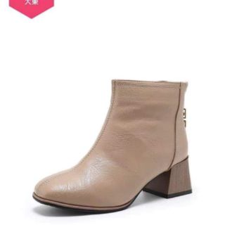 Boot nữ gót trụ 5cm Dusto