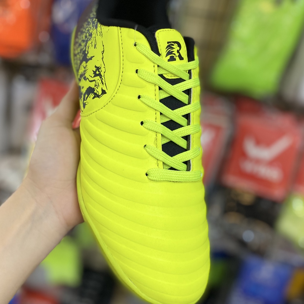 Giày Đá Bóng Nam Redleo Agile Chuối Đen, Giày Đá Banh Thể Thao Cỏ Nhân Tạo Nhẹ Mềm - 2EVSHOP