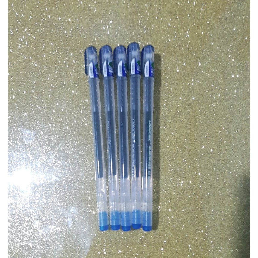 set 5 bút hiệu quả táo ( mực xanh,đen,tím) tặng 1 cái cho các bạn khi mua hàng nha !!