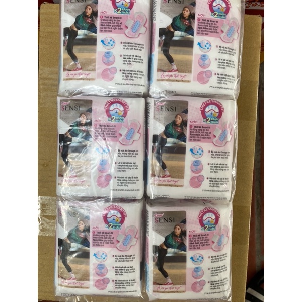 Combo 6 gói Băng vệ sinh Diana Sensi cho da mẫn cảm có cánh 8 miếng